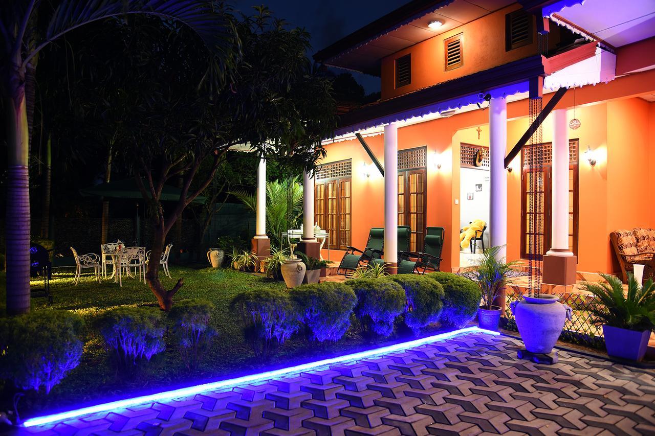 One And Only Apartment Negombo Exterior photo