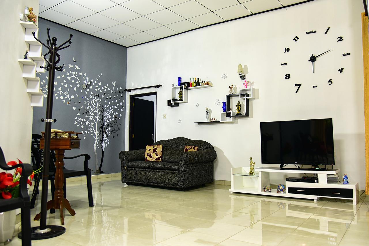 One And Only Apartment Negombo Exterior photo